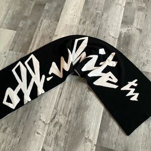 Off-White Wool reversible Graphic Scarf